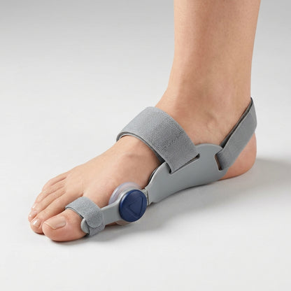 Archwell bunion splint worn, front view